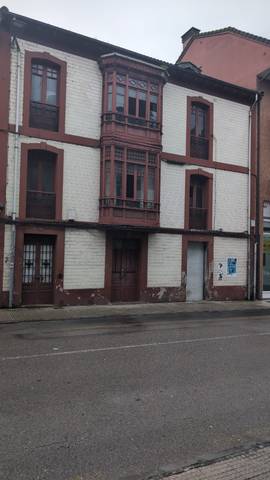 Edificio en Venta en Calle Melquiades Álvarez, 33 en La Felguera