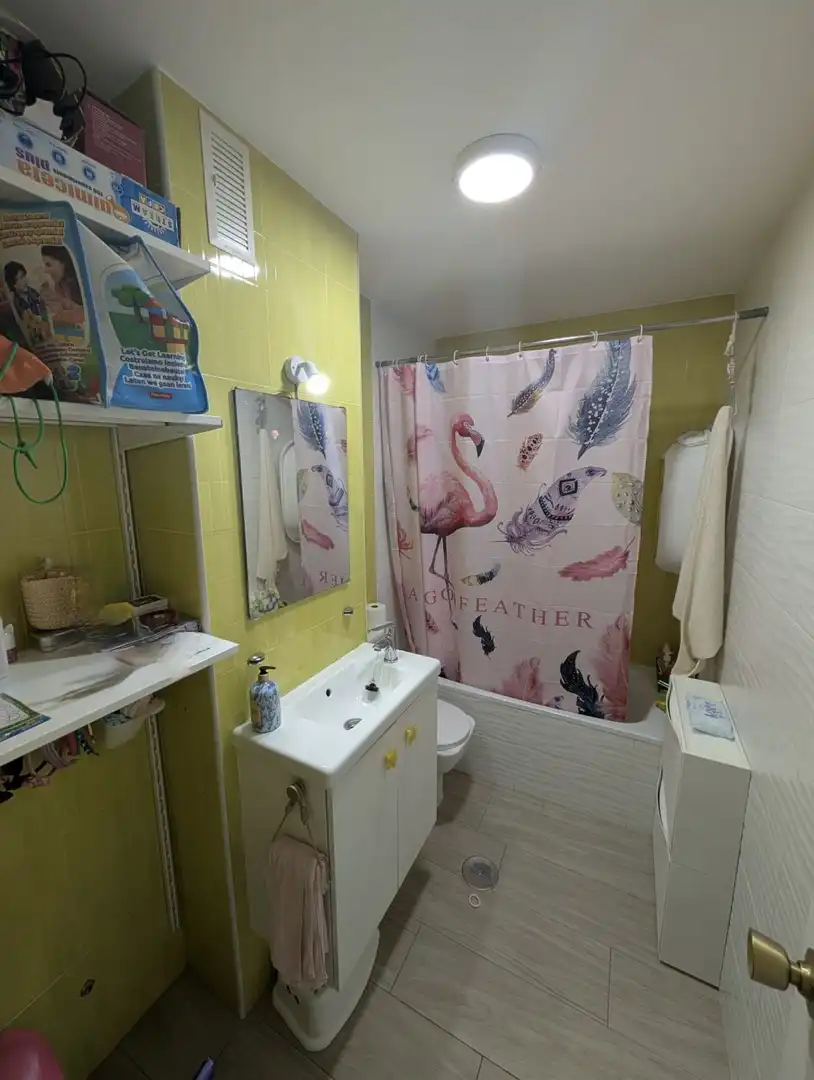 Bany de Pis en venda en Sevilla amb Aire condicionat i Piscina comunitària