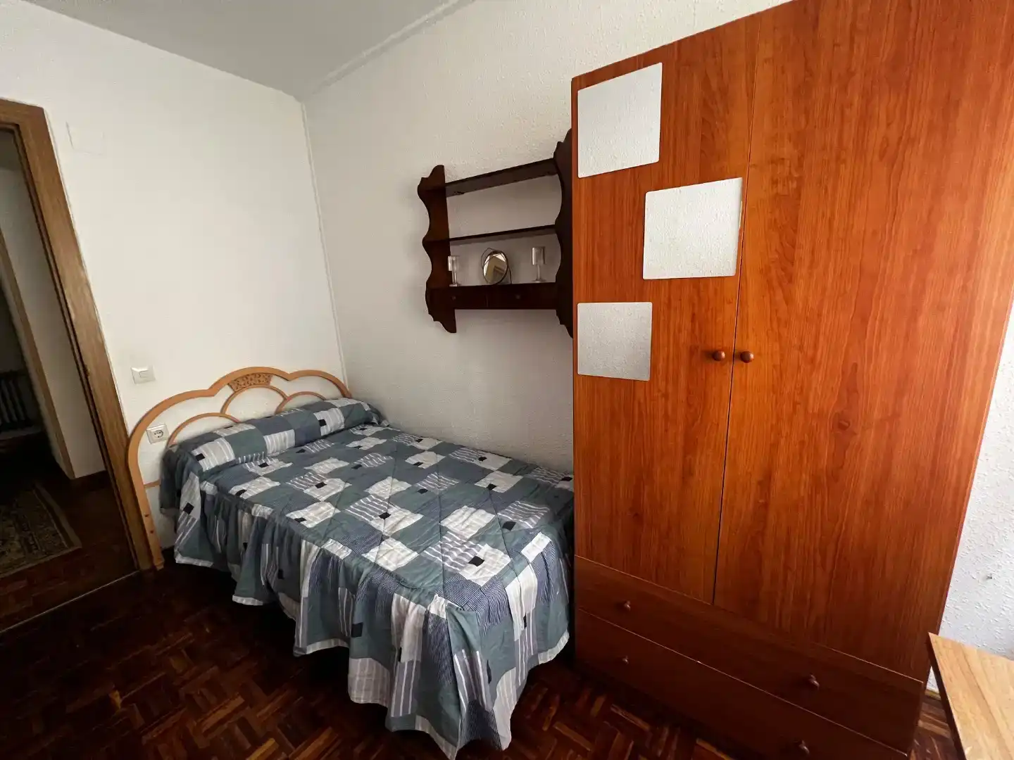 Schlafzimmer von Wohnung zur Miete in Salamanca Capital mit Balkon