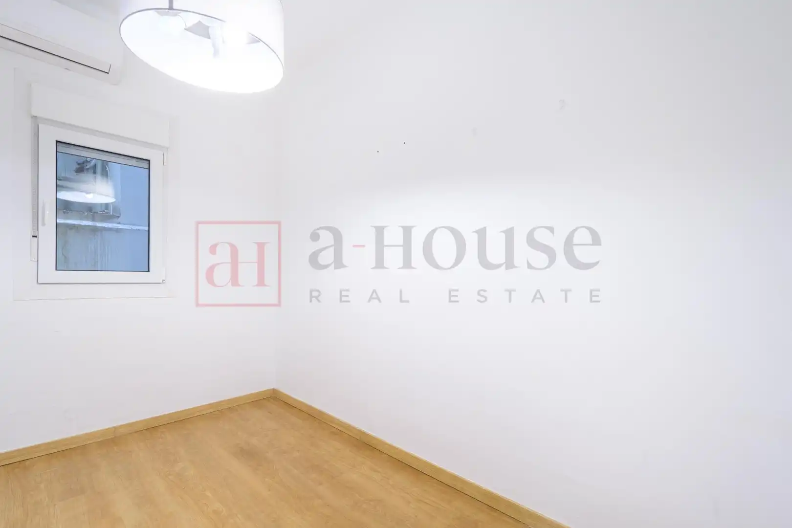 Habitación de Piso en venta en Barcelona con Aire acondicionado, Calefacción y Parquet
