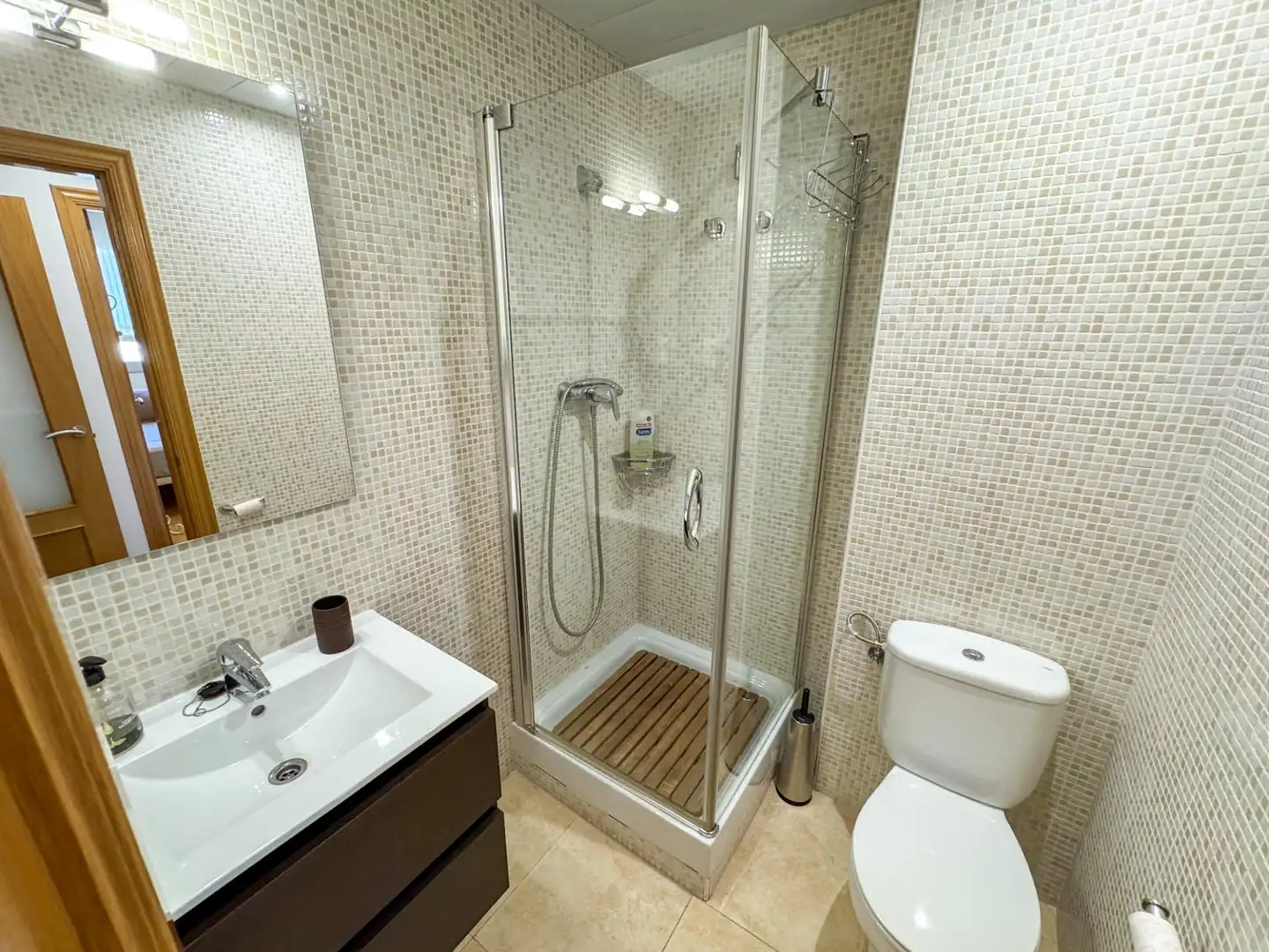 Baño de Piso en venta en Cubelles con Aire acondicionado, Calefacción y Parquet