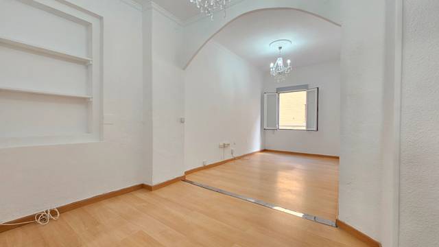 Piso en Venta en Calle de Terminillo, 54 en Barrio de Delicias