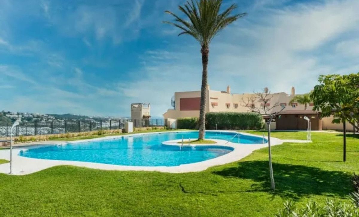 Piscina de Casa adosada en venda en Mijas amb Aire condicionat, Calefacció i Piscina