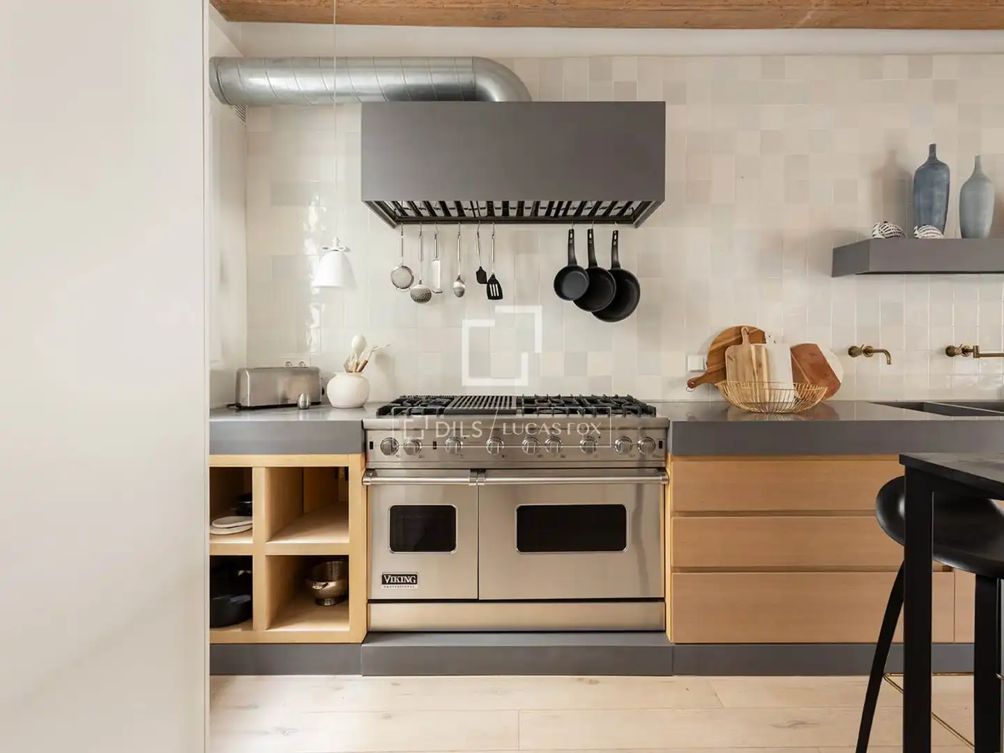 Kitchen of Flat for sale in Ciutat Vella