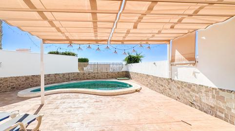 Foto 3 de Casa adosada de alquiler en Urbanizacion Truche el, 9, Almayate, Málaga