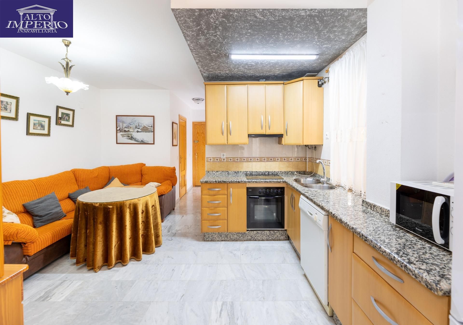 Cuina de Pis en venda en Churriana de la Vega amb Terrassa