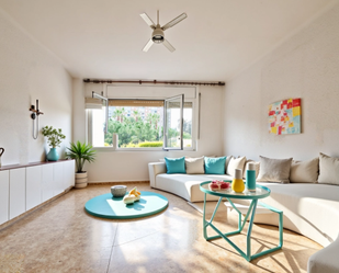 Living room of Flat for sale in Cornellà de Llobregat  with Air Conditioner, Heating and Oven