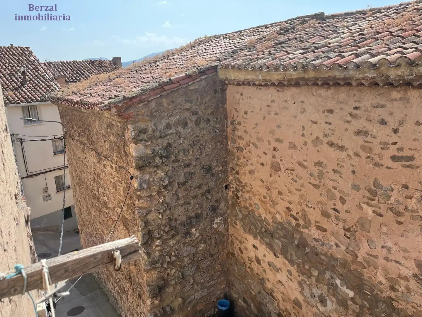 Vista exterior de Casa o xalet en venda en Santa Engracia del Jubera