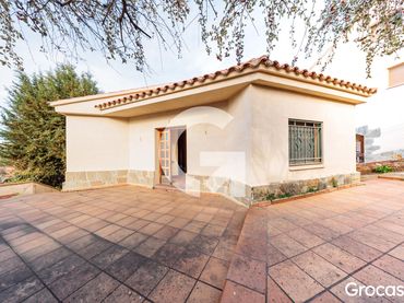 Villa con balcone in vendita a PJ SANT JORDI