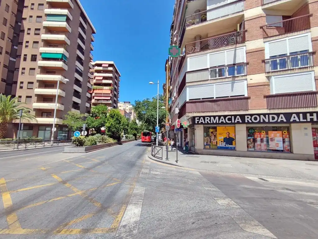 Vista exterior de Garaje en venta en Granada