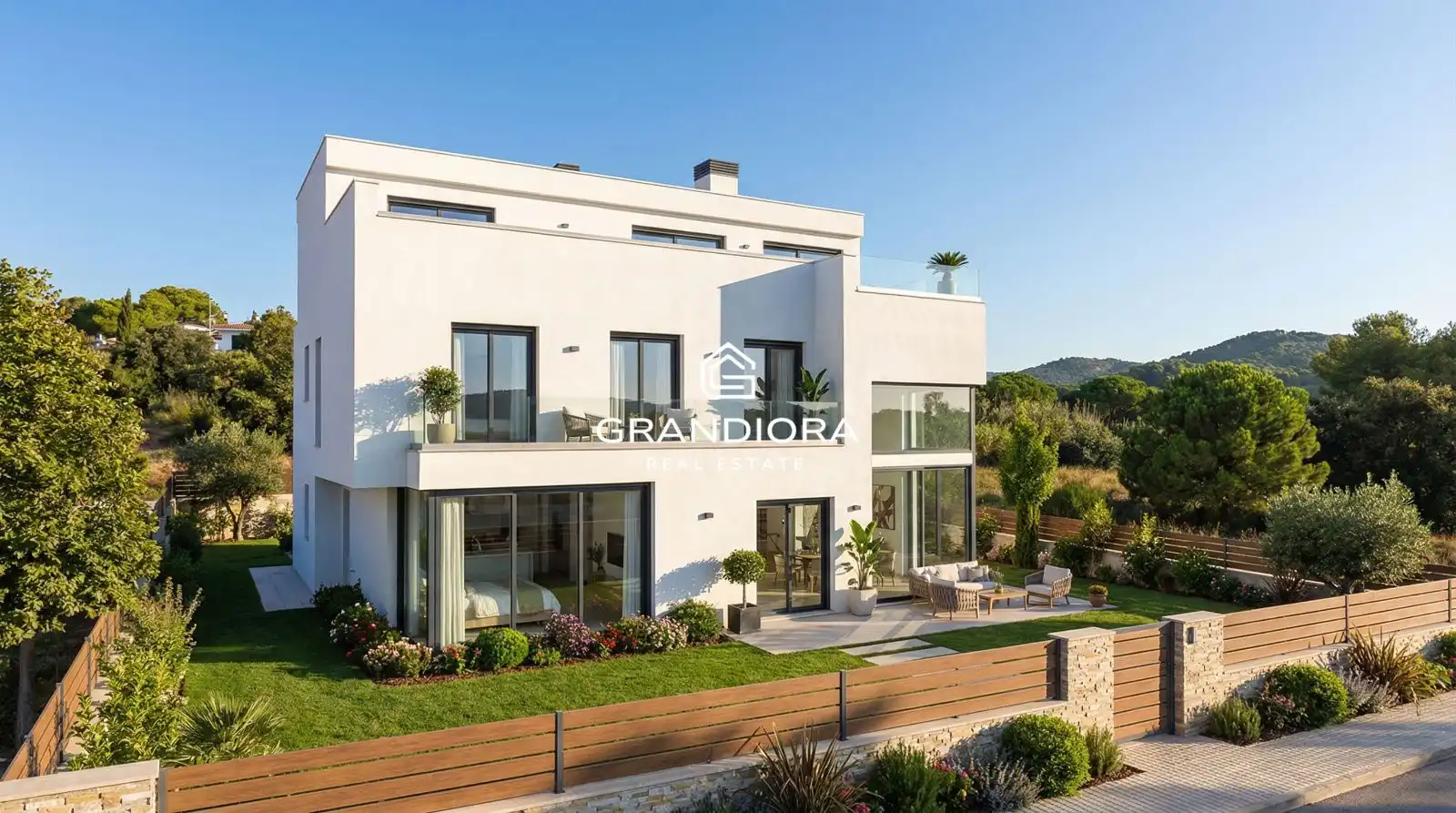 Detached house with pool for sale in Calle Montserrat Roig, imagen 3