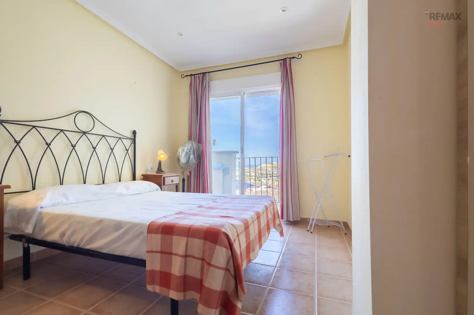 Dormitori de Apartament en venda en Vera amb Aire condicionat, Terrassa i Piscina comunitària