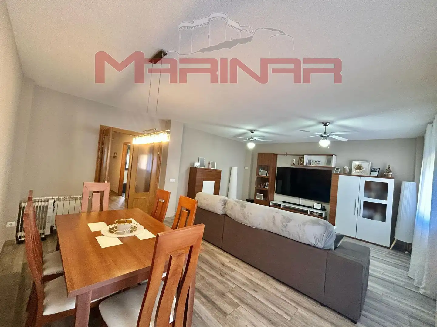 Wohnzimmer von Einfamilien-Reihenhaus zum Verkauf in Seseña mit Heizung, Privatgarten und Terrasse