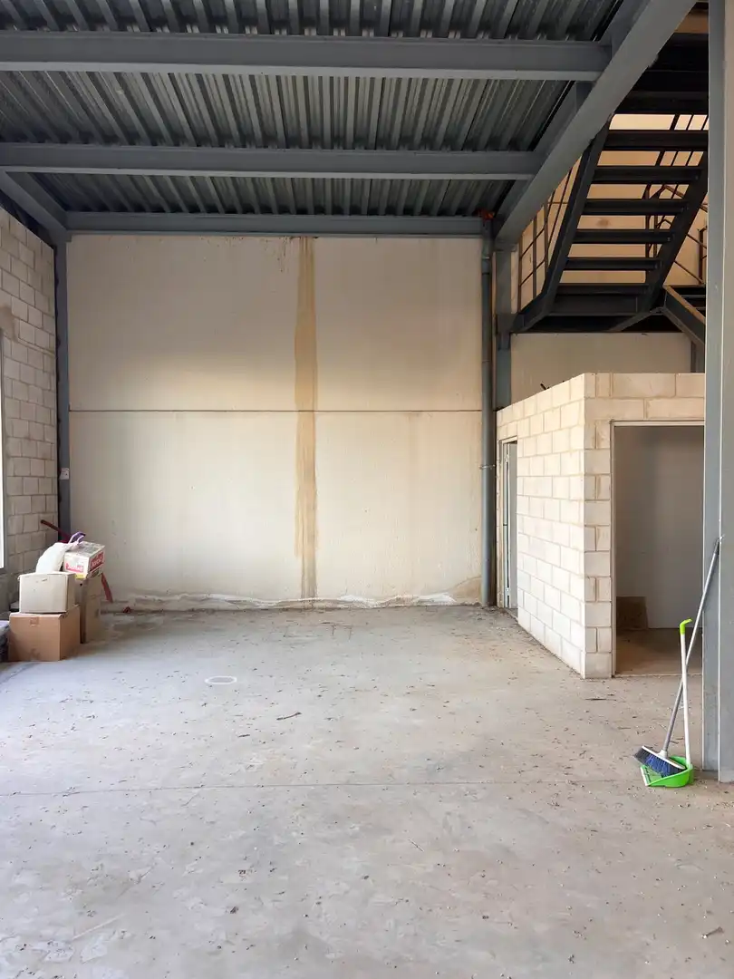 Nave industrial de alquiler en Salteras