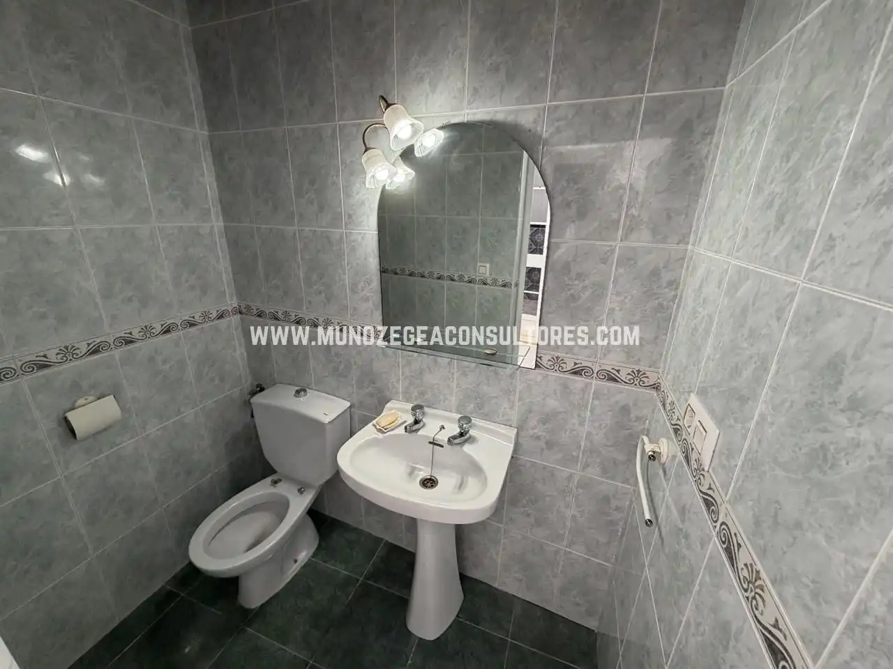 Badezimmer von Haus oder Chalet zum Verkauf in Lucena mit Terrasse