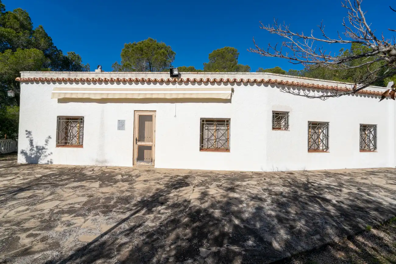 Vista exterior de Casa o xalet en venda en Tortosa amb Calefacció, Jardí privat i Terrassa