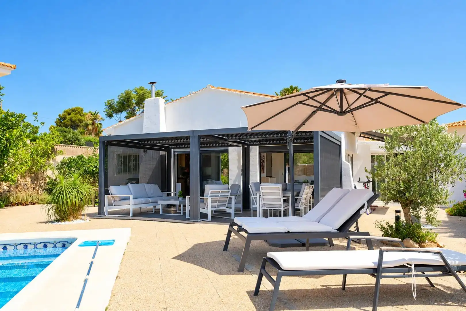 Villa mit Pool zum Verkauf in Gargasindi - Garduix - Colina del Sol, imagen 3