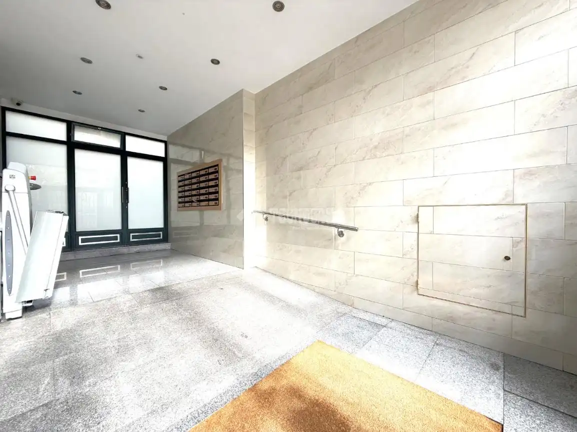 Piso en venta en Madrid con Calefacción y Terraza