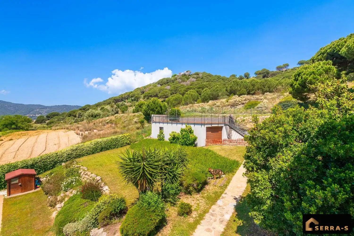 Casa rústica amb terrassa en venda a Nucli Urbà, imagen 47
