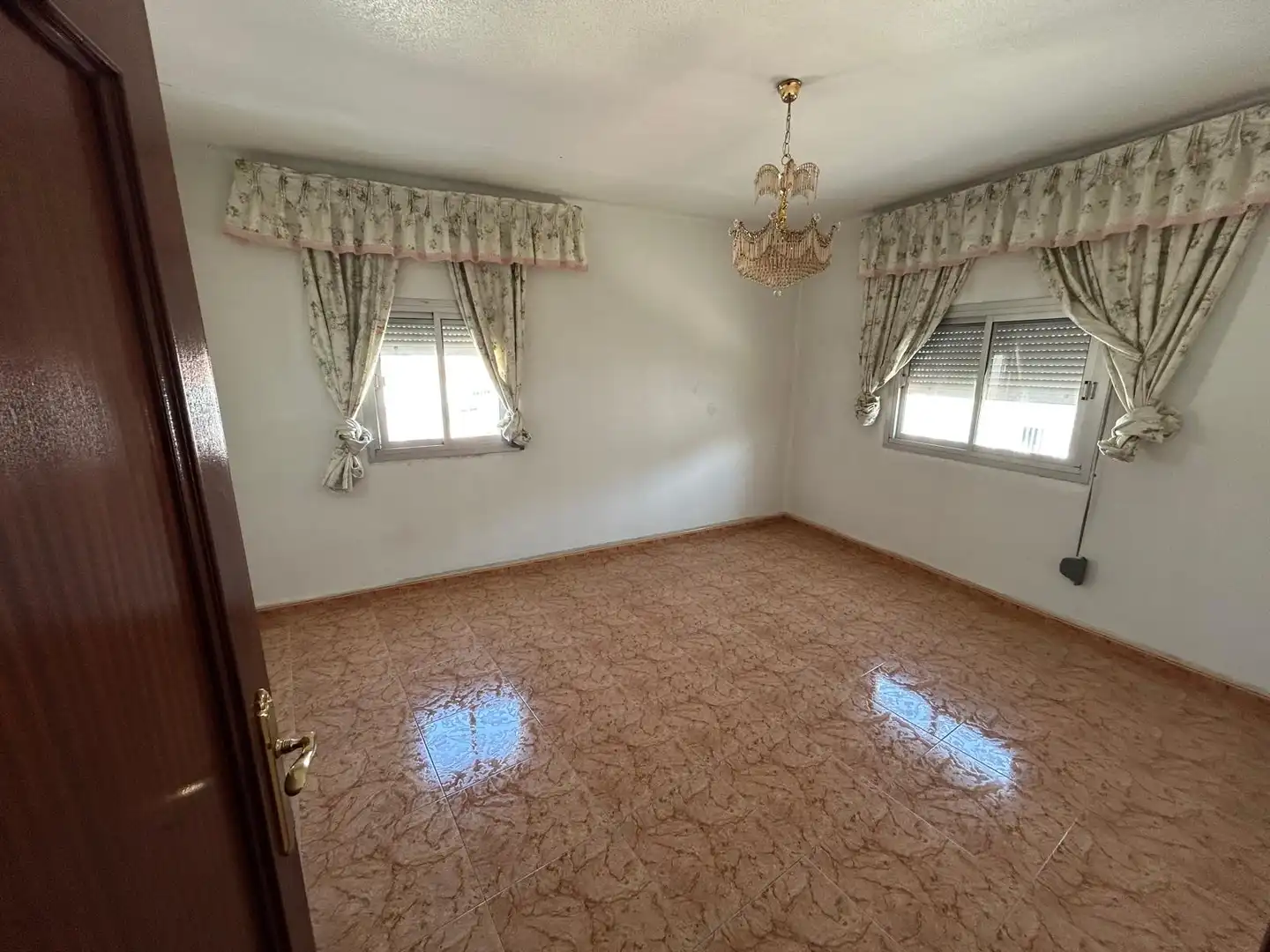 Habitación de Casa o chalet en venta en Linares con Calefacción y Terraza