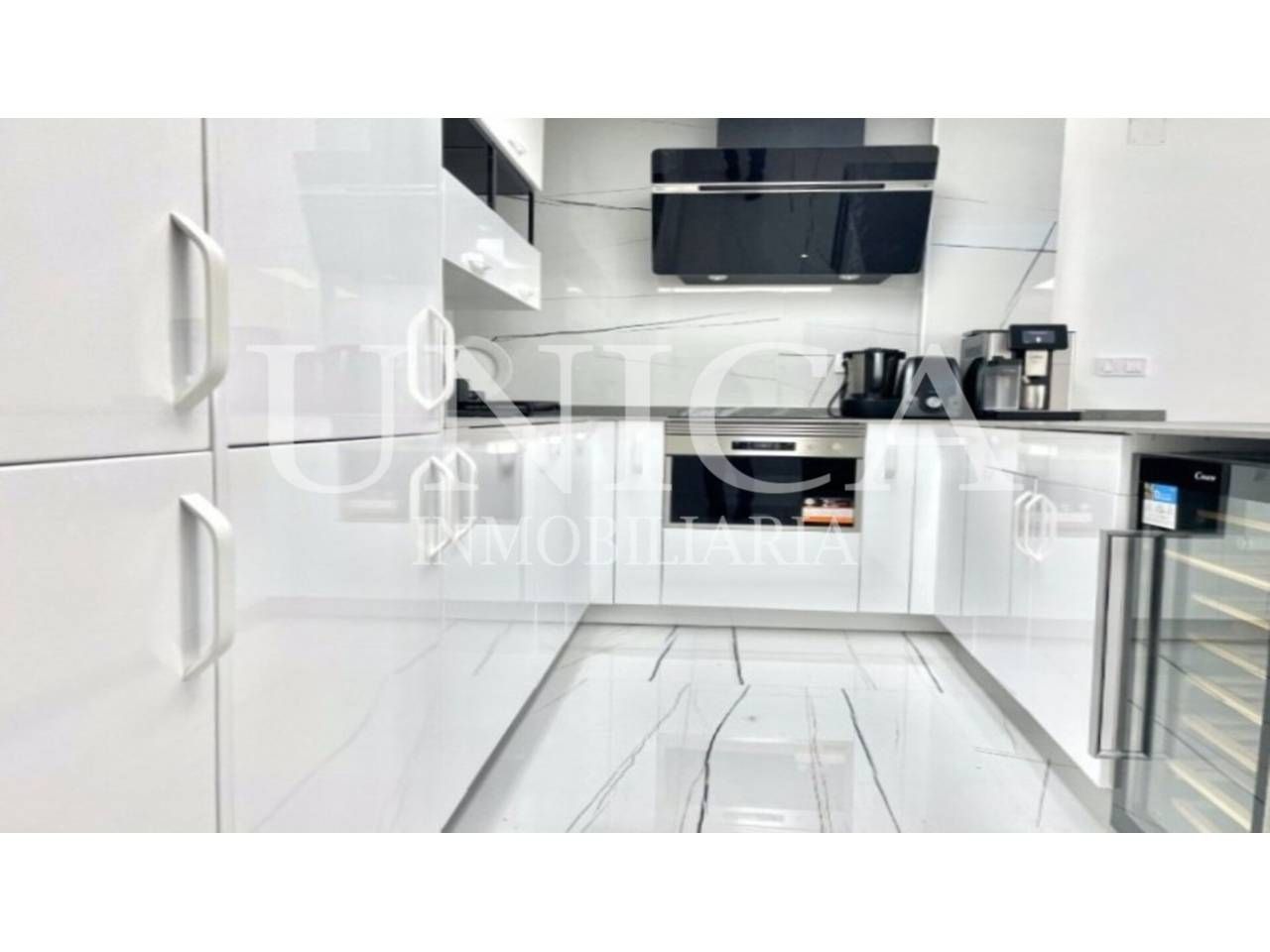Kitchen of Flat for sale in  Madrid Capital  with Air Conditioner, Heating and Furnished