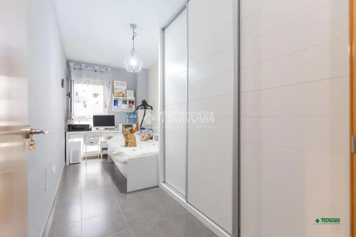 Schlafzimmer von Wohnung zum Verkauf in Almería mit Klimaanlage