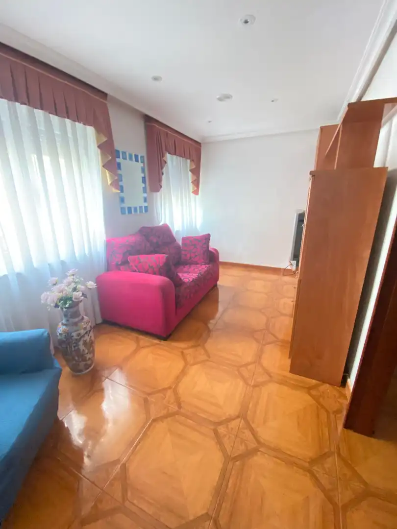 Sala de estar de Piso en venta en Langreo con Calefacción, Trastero y Amueblado