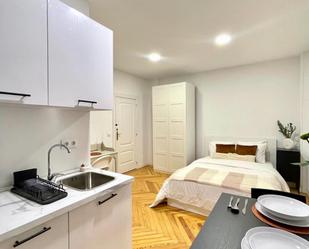 Bedroom of Apartment to share in  Madrid Capital  with Heating, Furnished and Oven