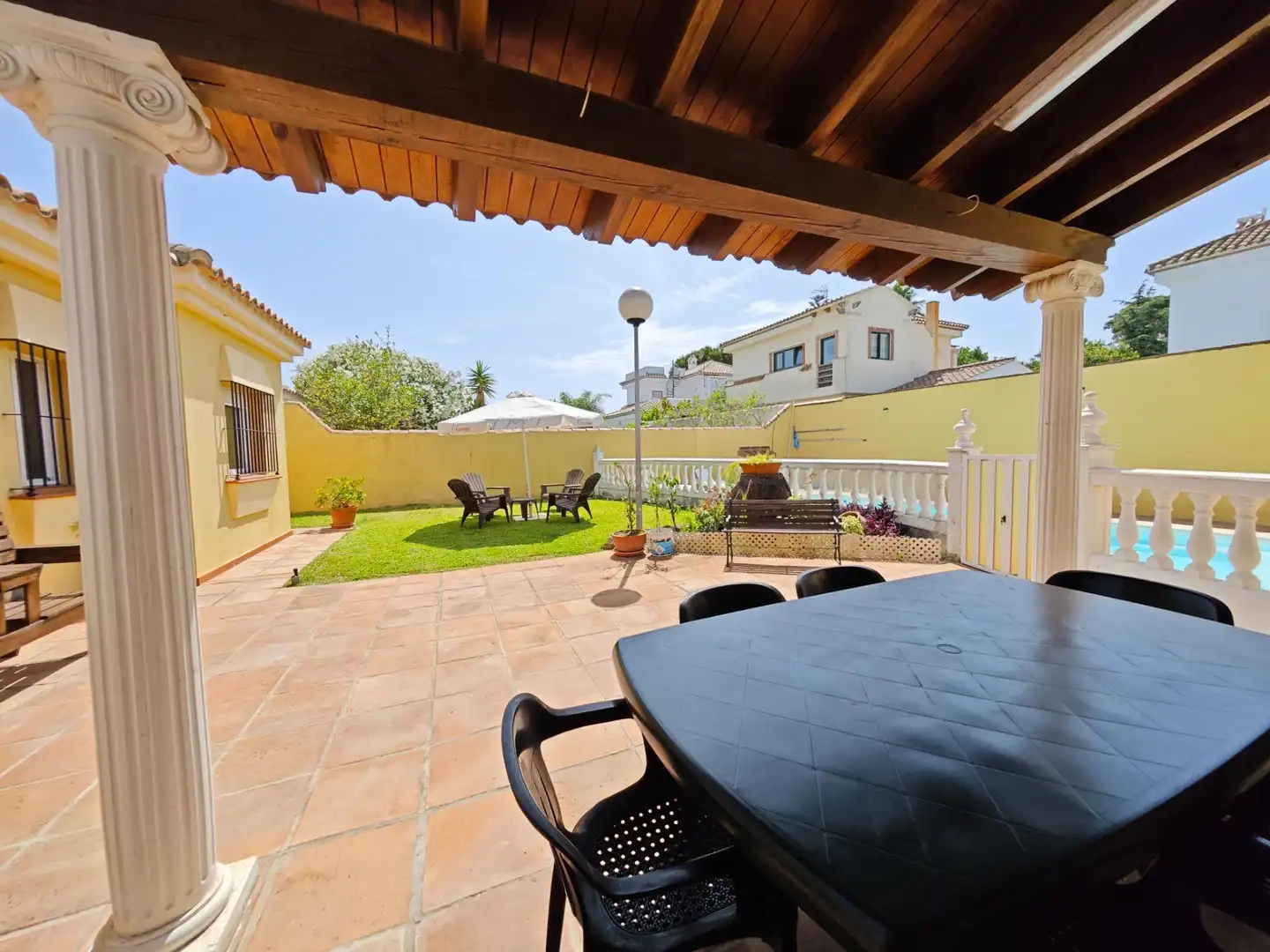 Terrace of Houses for sale in Chiclana de la Frontera  with Heating, Private garden and Storage room