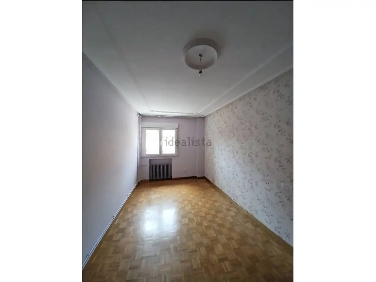 Bedroom of Flat for rent in Gijón   with Terrace and Storage room