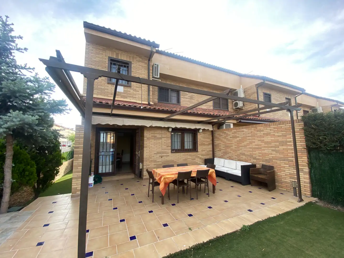 Terraza de Casa adosada en venta en Navalcarnero con Aire acondicionado, Calefacción y Jardín privado