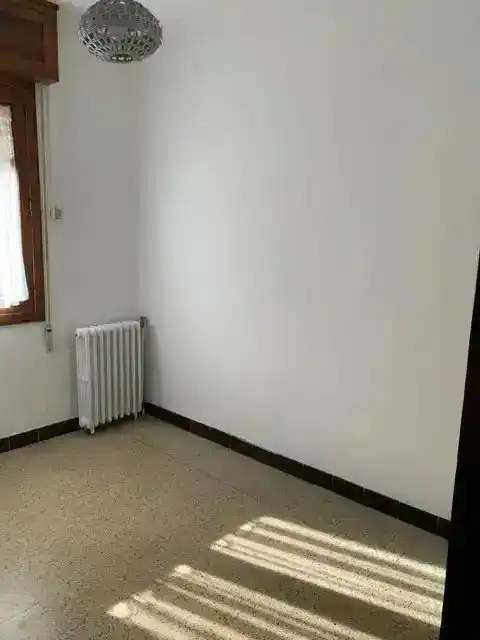 Dormitori de Casa o xalet en venda en Pontevedra Capital  amb Calefacció, Jardí privat i Traster