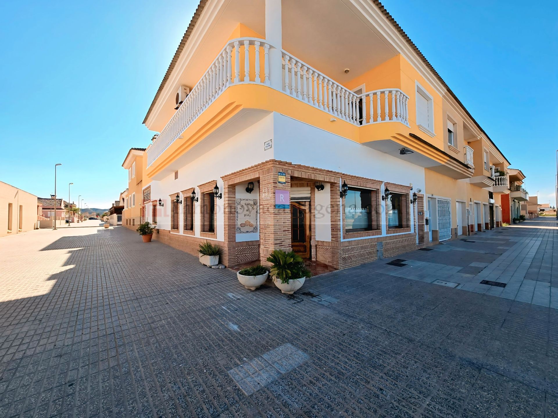 Vista exterior de Local de lloguer en Cartagena amb Aire condicionat, Moblat i Alarma