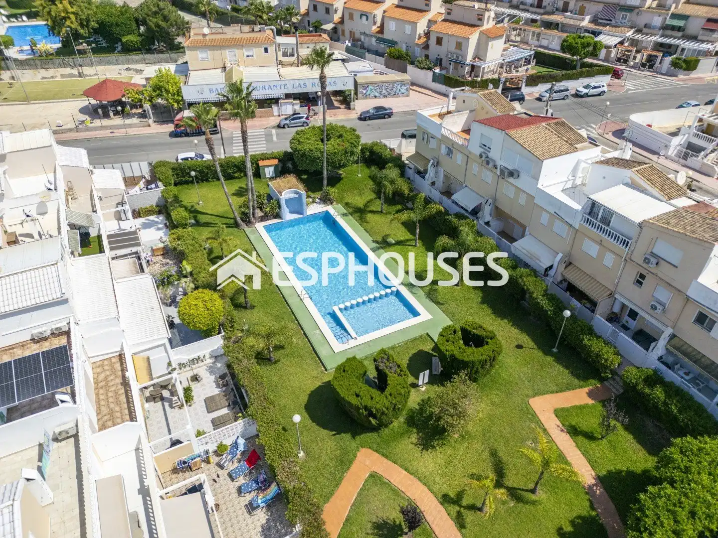 Semi-detached house with terrace for sale in El Moncayo - El Pòrtic, imagen 5