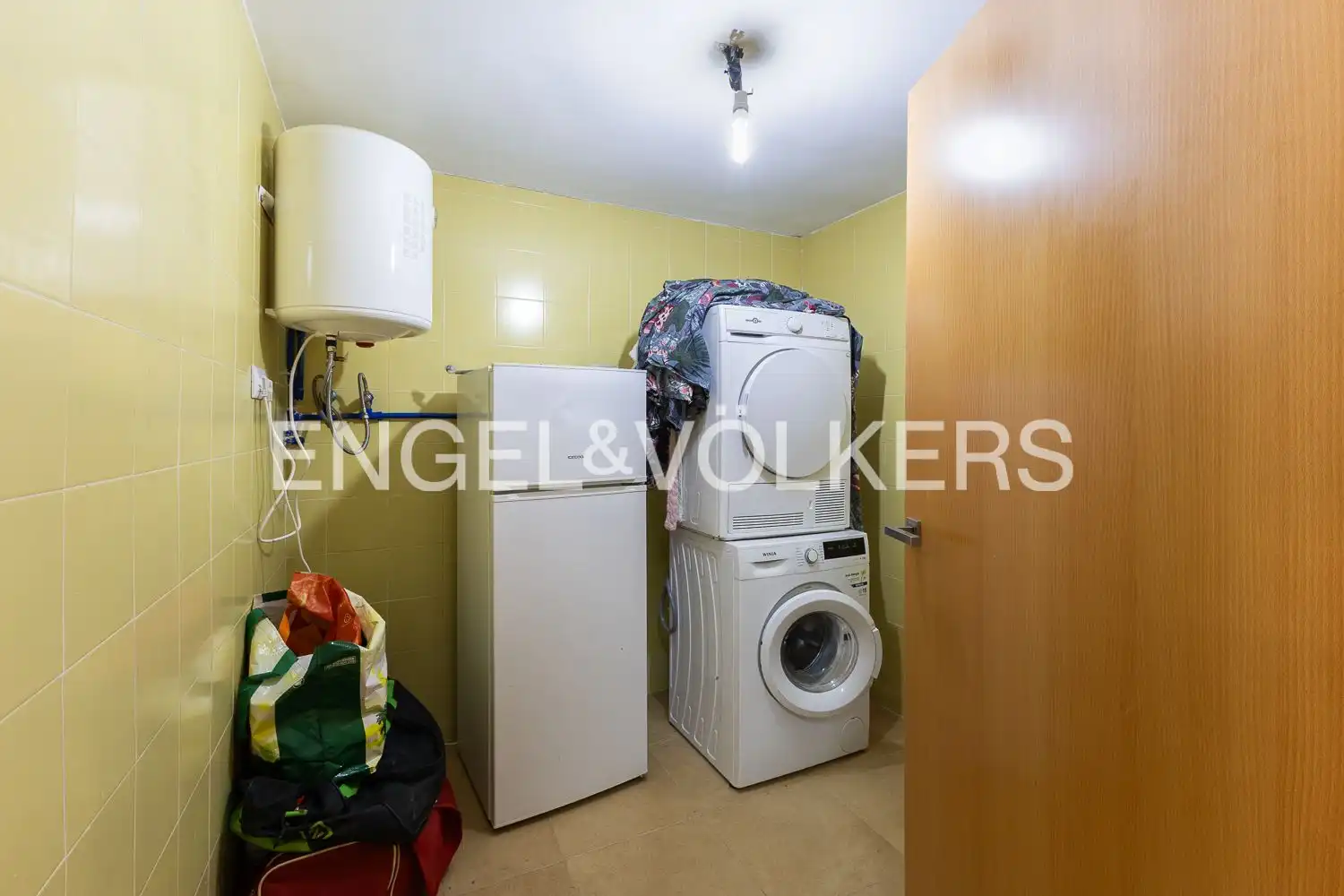 Wohnung zum Verkauf in Valencia mit Klimaanlage, Heizung und Terrasse
