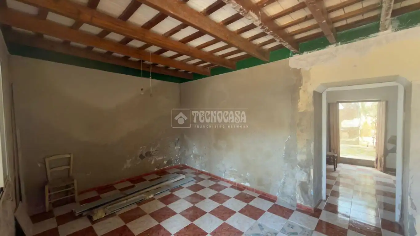 Casa o chalet en venta en La Lantejuela  con Balcón