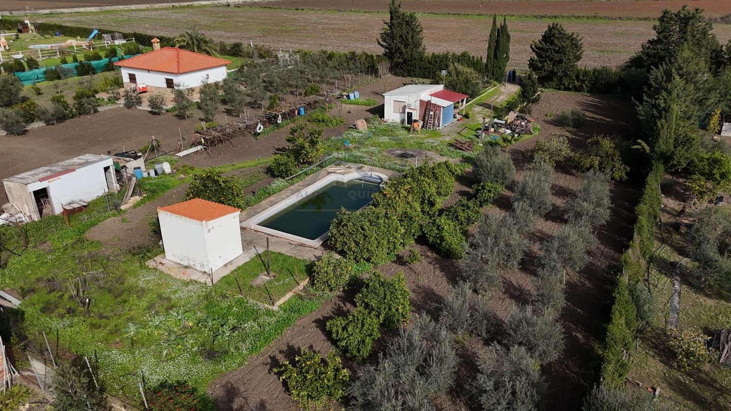 Country house for sale in Las Cabezas de San Juan  with Community pool