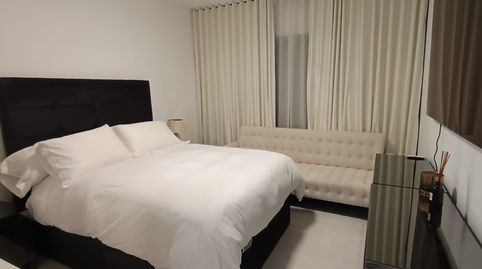 En Venta: Apartamento Moderno en la Urbanización Benatalaya