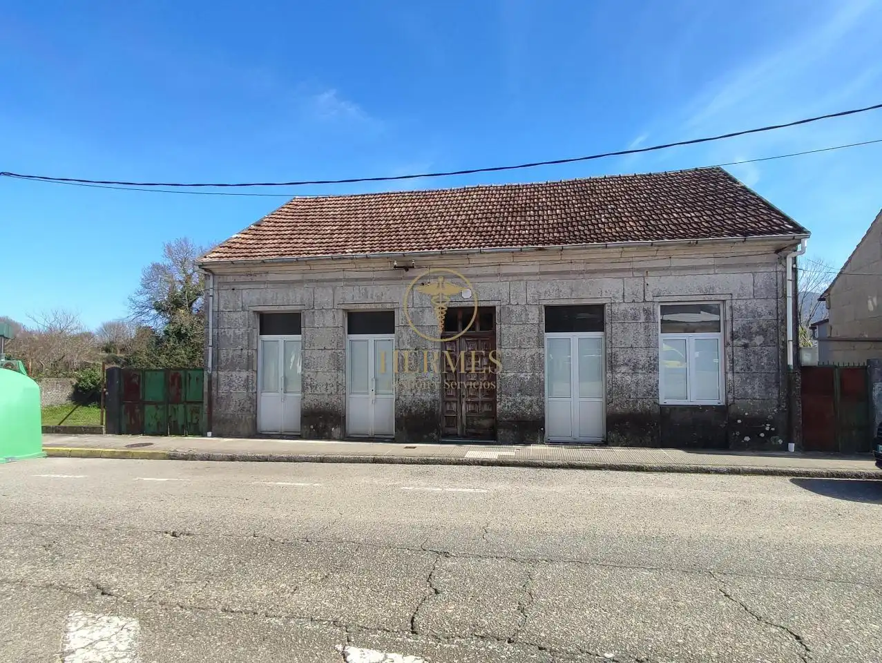 Vista exterior de Casa o xalet en venda en Tui amb Calefacció, Jardí privat i Terrassa
