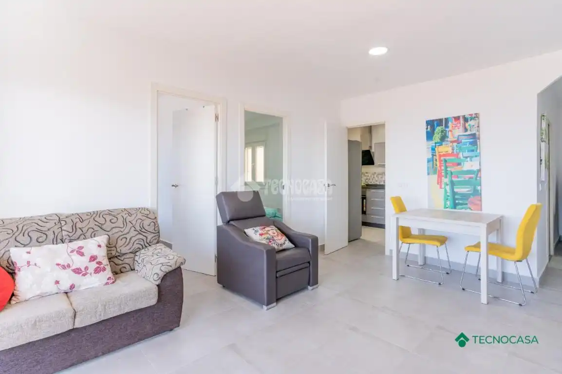 Sala de estar de Piso en venta en Roquetas de Mar con Aire acondicionado y Terraza