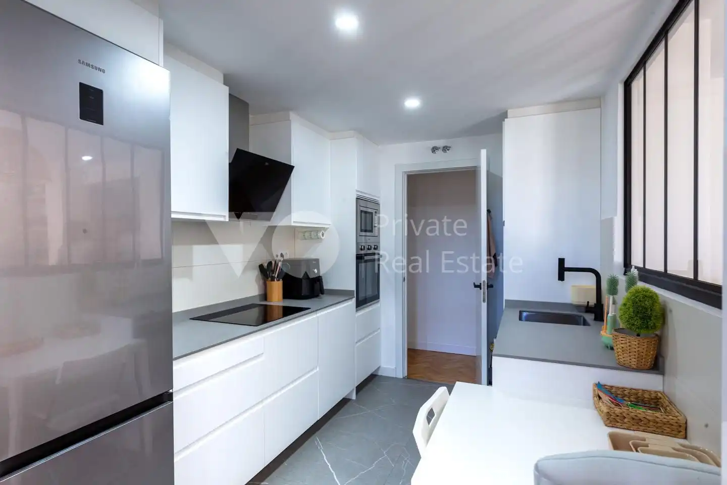 Kitchen of Flat for sale in Villanueva del Pardillo  with Air Conditioner, Heating and Parquet flooring