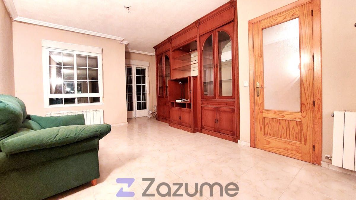 Living room of Flat to rent in Galapagar  with Heating, Terrace and Oven