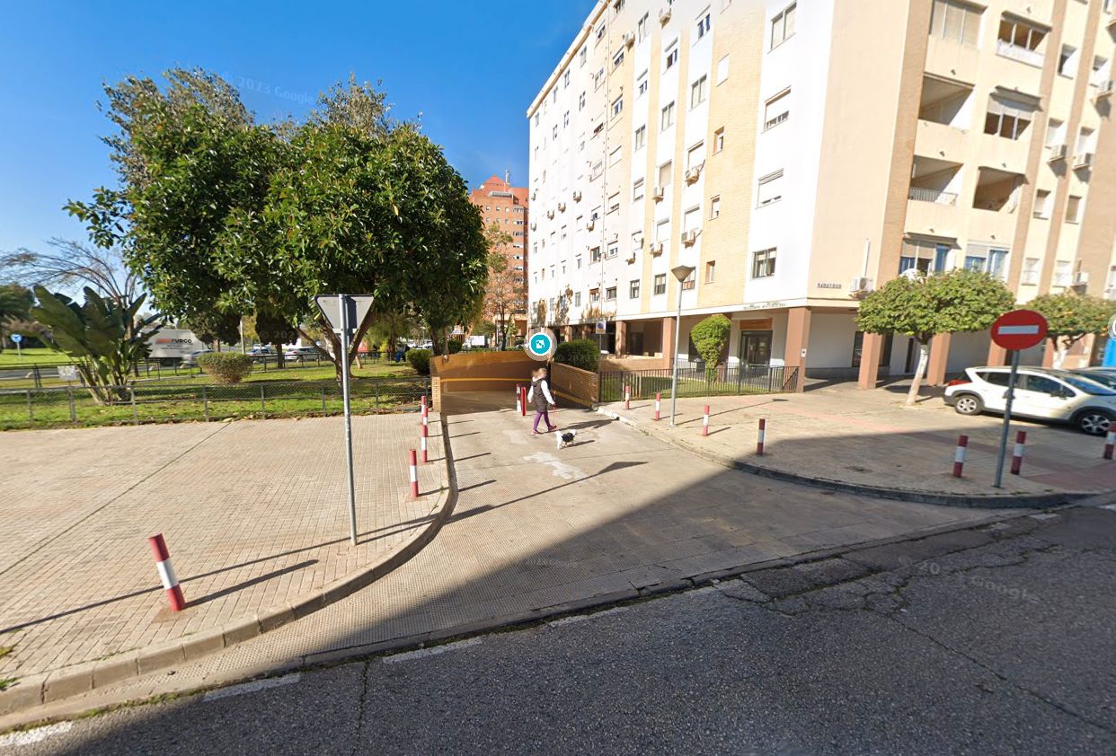 Exterior view of Garage for sale in  Sevilla Capital