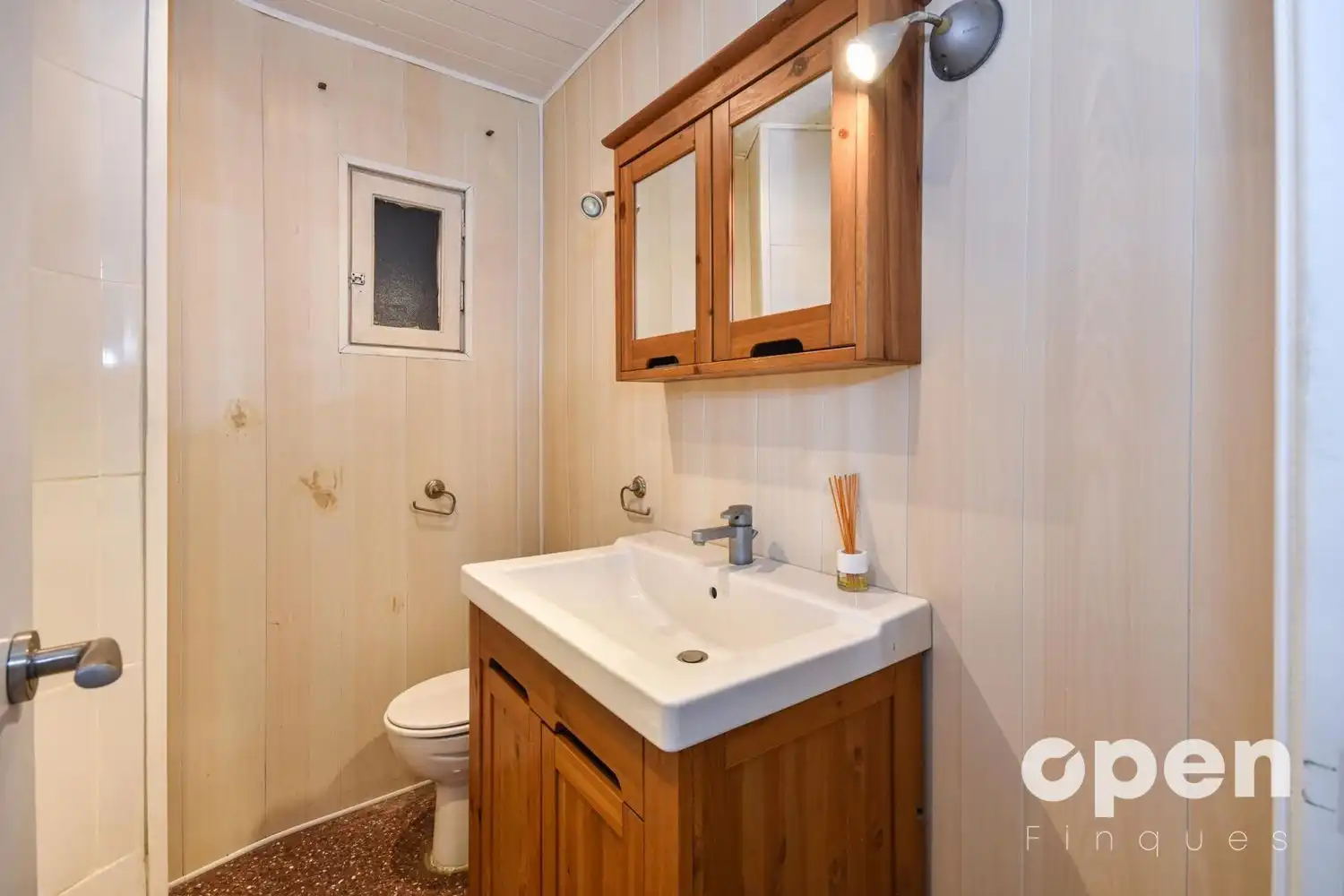 Bathroom of Flat for sale in Terrassa  with Terrace and Balcony