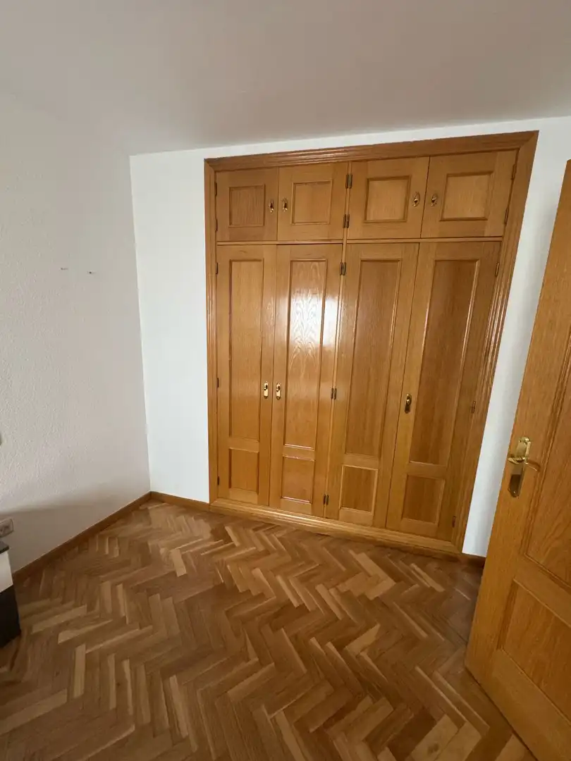 Dormitori de Dúplex en venda en Segovia amb Calefacció i Balcó