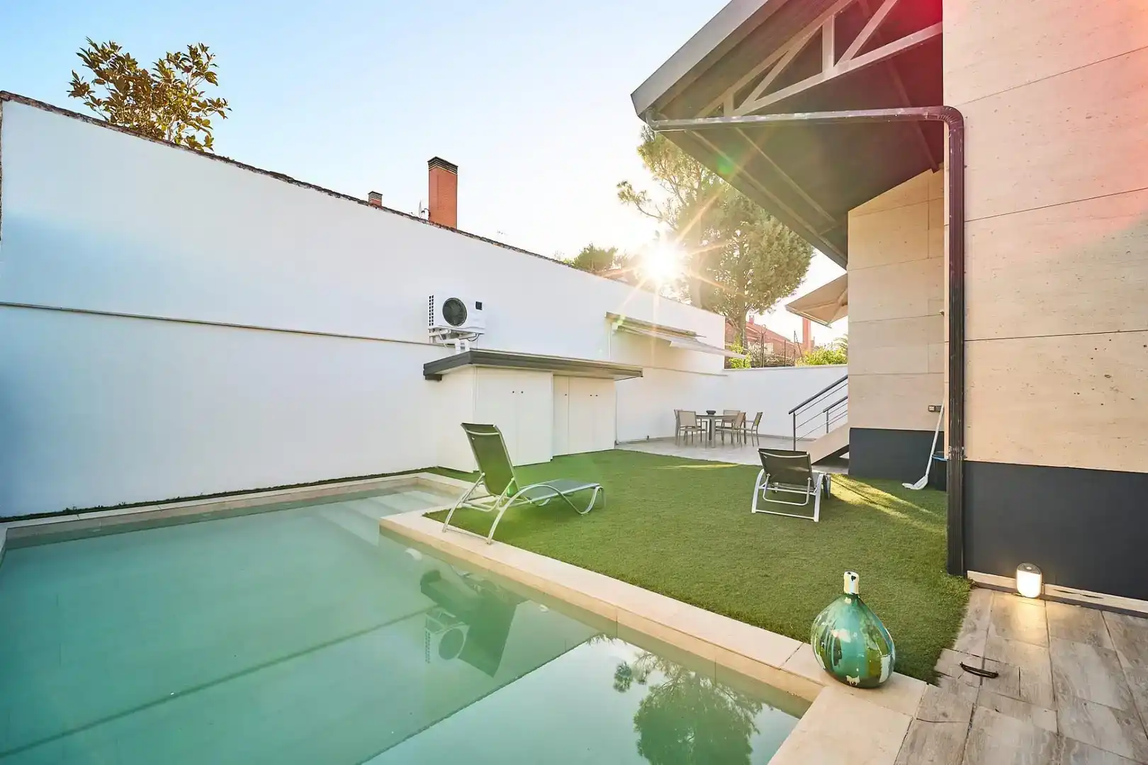 Swimming pool of Houses for sale in Rivas-Vaciamadrid  with Air Conditioner, Private garden and Storage room