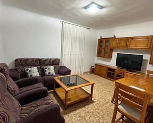 Sala d'estar de Pis en venda en  Jaén Capital amb Terrassa i Balcó