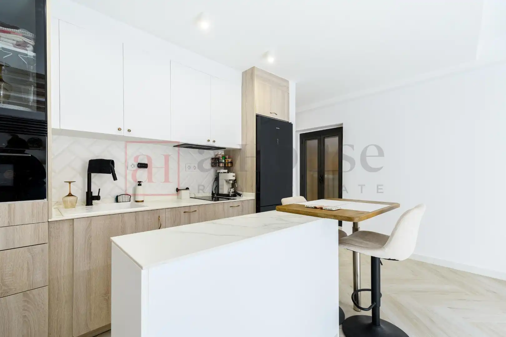 Kitchen of Flat for sale in Barcelona  with Air Conditioner, Heating and Storage room