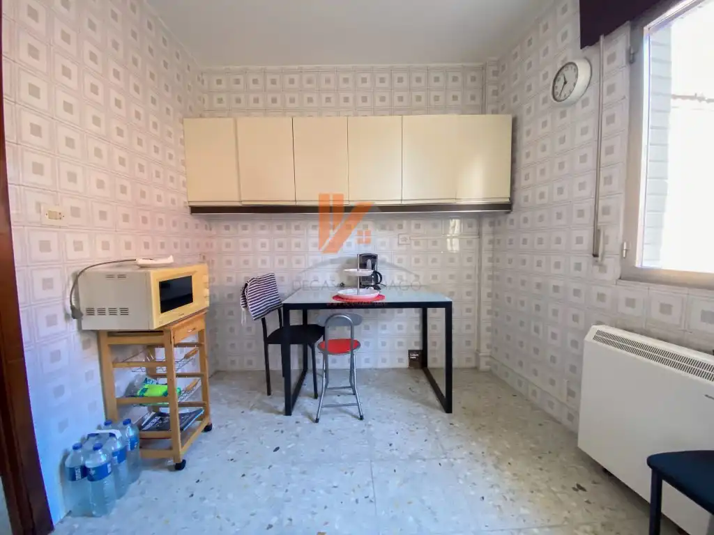 Cocina de Casa adosada en venta en Ribeira con Jardín privado, Horno y Microondas