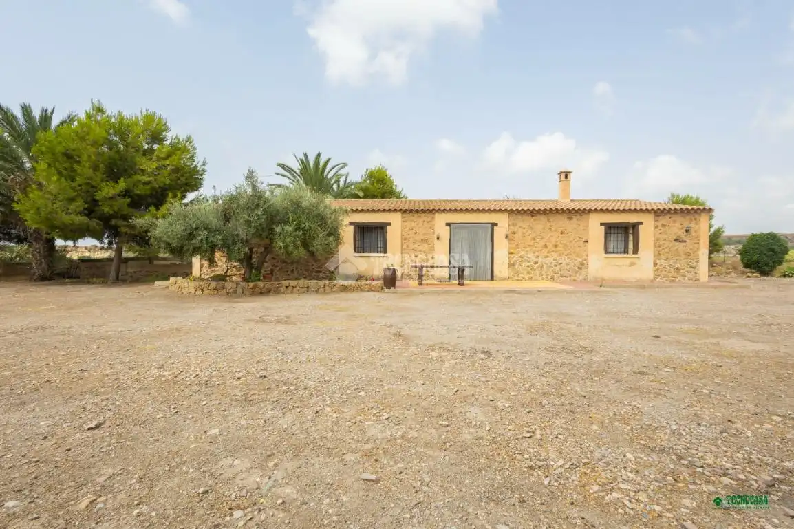 Country house with pool for sale in Burjulu - La Mulería